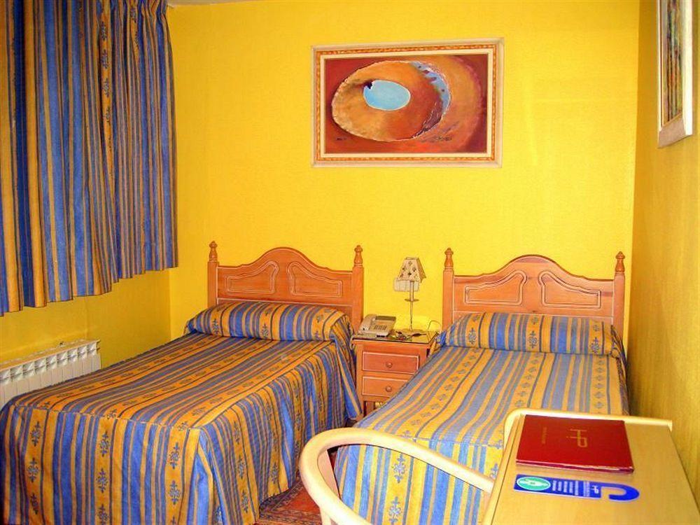 Ch Plaza D'Ort Rooms IV Madrid Exterior foto