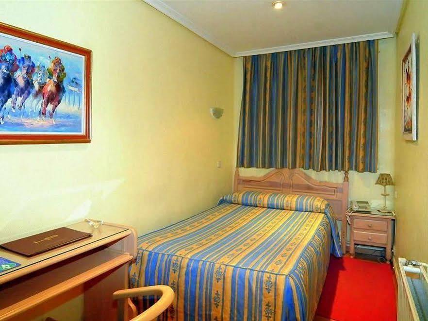 Ch Plaza D'Ort Rooms IV Madrid Exterior foto
